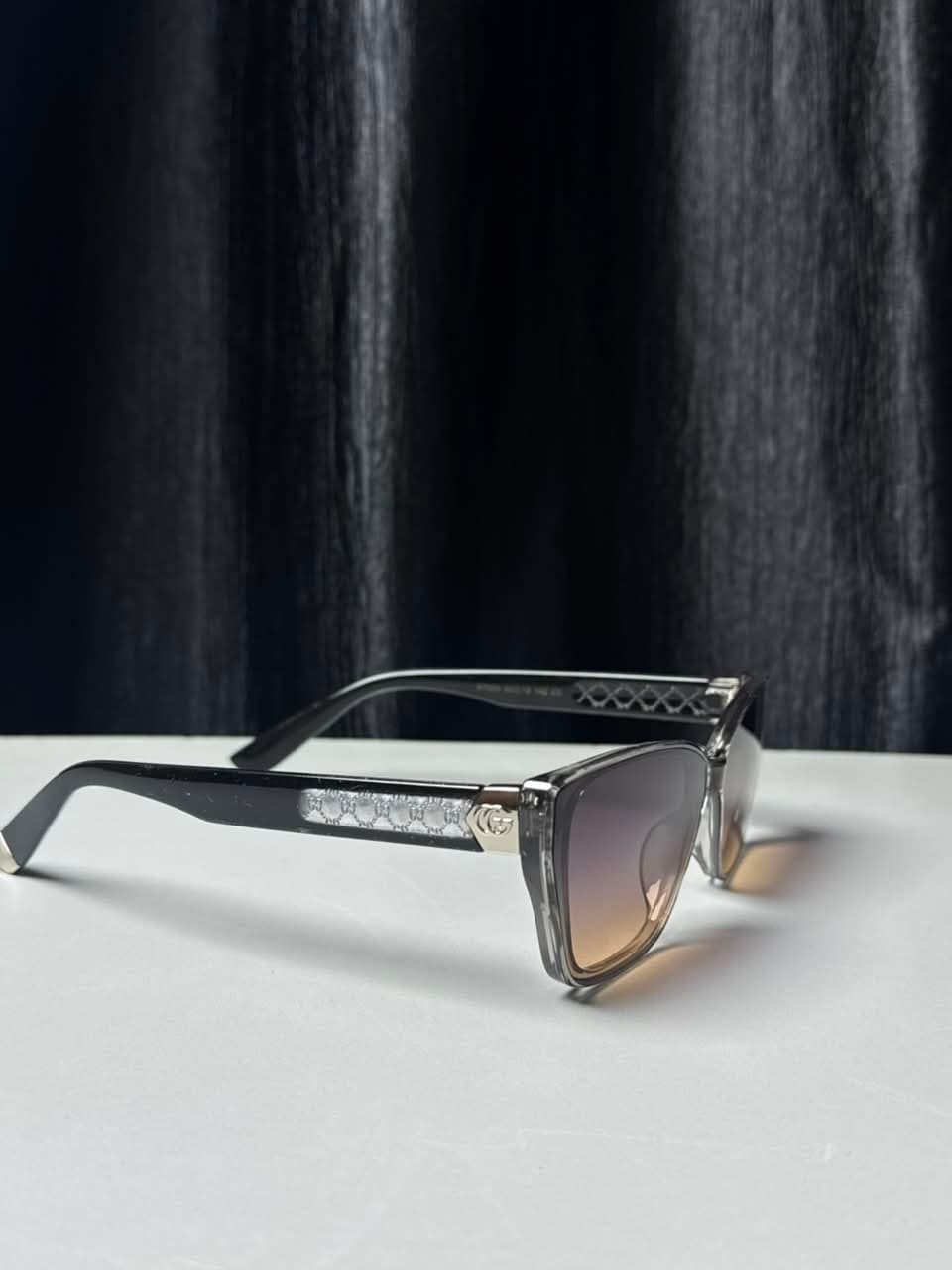 GUCCI Sunglasses for women alternate view